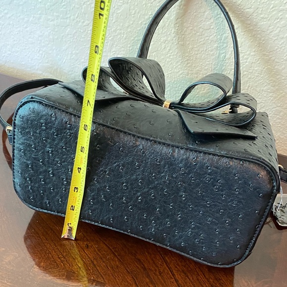 Crossi Big Black Bow Convertible Bag NWT Cruelty Free - Picture 10 of 16